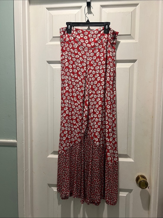 Anthropologie Pants - Anthropologie Burnt Coral Floral Flare Pants with White Daisy Motif